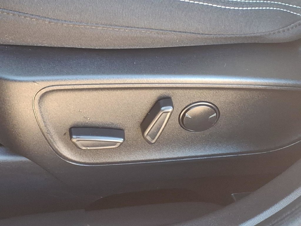 Used 2023 Ford Escape Active AWD/4WD image 12
