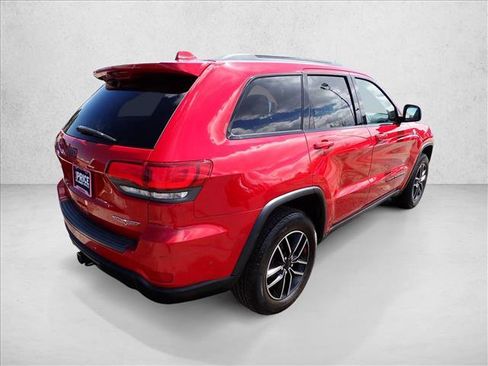 Used 2019 Jeep Grand Cherokee Trailhawk w/ Trailhawk Luxury Group AWD/4WD image 4