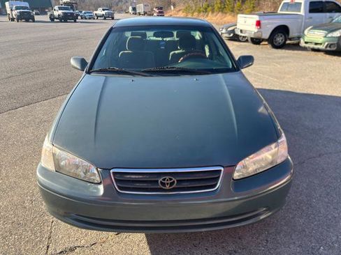 Used 2000 Toyota Camry LE image 8