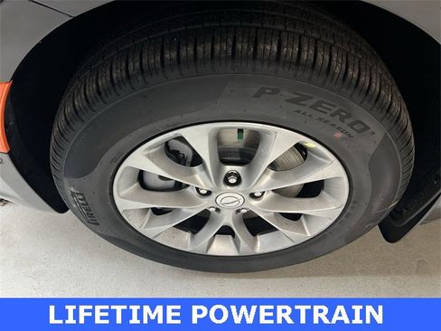 New 2026 Chrysler Pacifica Select image 12