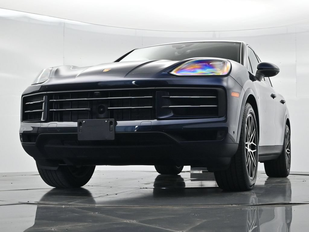 Certified 2025 Porsche Cayenne S AWD/4WD image 38