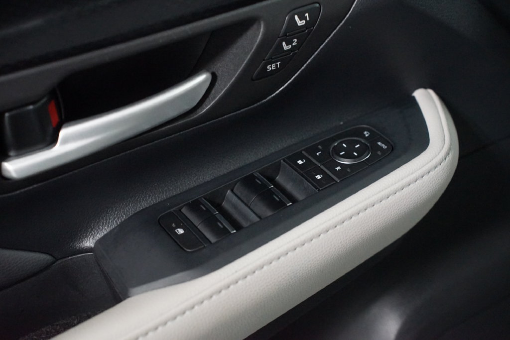 Used 2026 Toyota Grand Highlander AWD Hybrid image 33