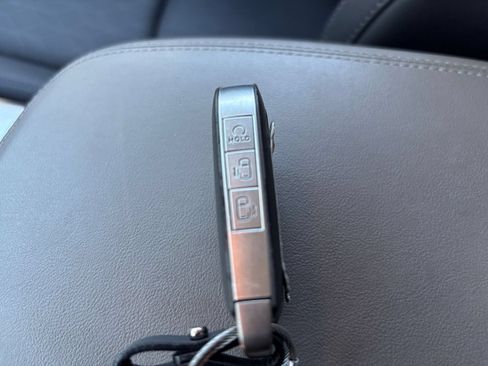 Used 2026 Kia Carnival FWD image 22