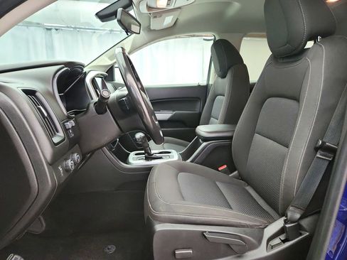 Used 2017 Chevrolet Colorado LT AWD/4WD image 11