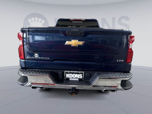 Used 2022 Chevrolet Silverado 1500 LTZ w/ LTZ Convenience Package II AWD/4WD image 5