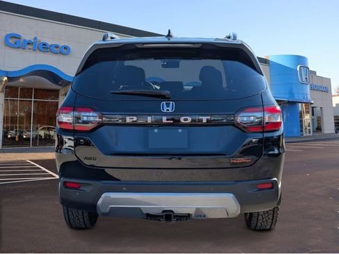 New 2026 Honda Pilot TrailSport image 4