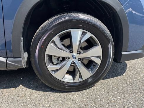 Used 2025 Subaru Ascent Premium AWD/4WD image 29