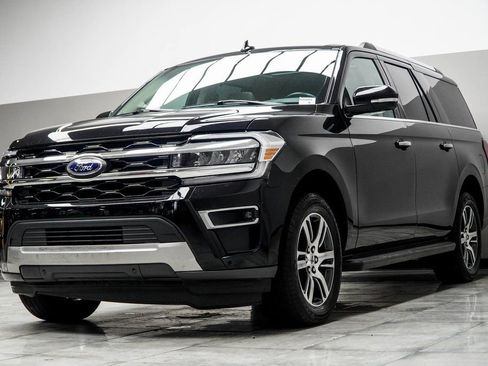 Used 2024 Ford Expedition Max Limited image 8