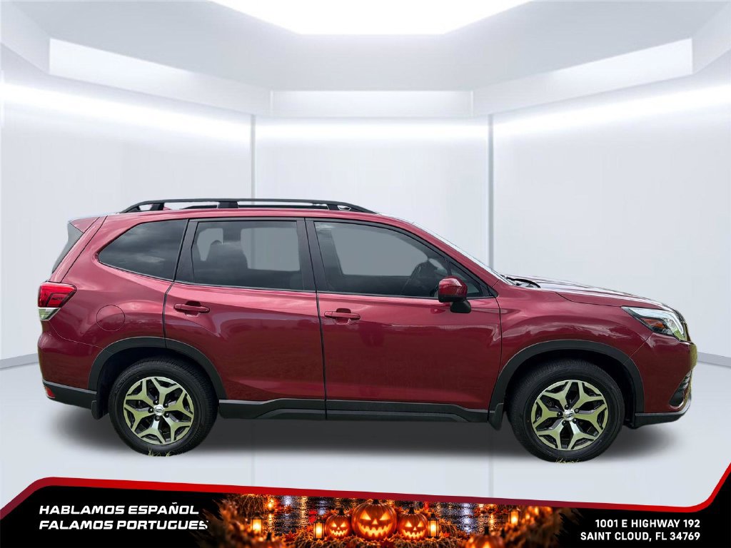 Used 2023 Subaru Forester Premium AWD/4WD image 6