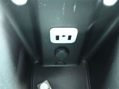 Used 2019 Buick Envision Essence image 13