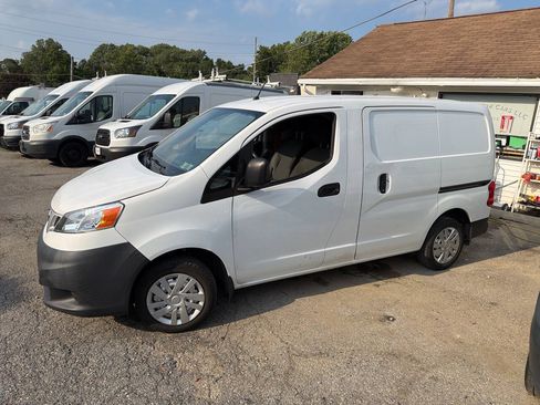 Used 2018 Nissan NV200 S FWD image 10