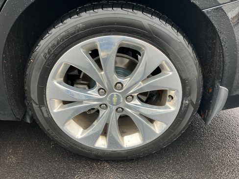 Used 2017 Chevrolet Malibu Premier w/ Driver Confidence Package image 15