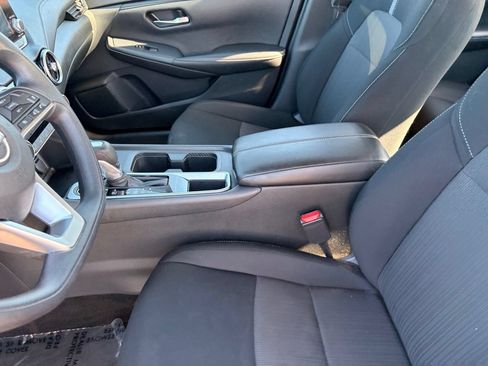 Used 2024 Nissan Sentra SV FWD image 18