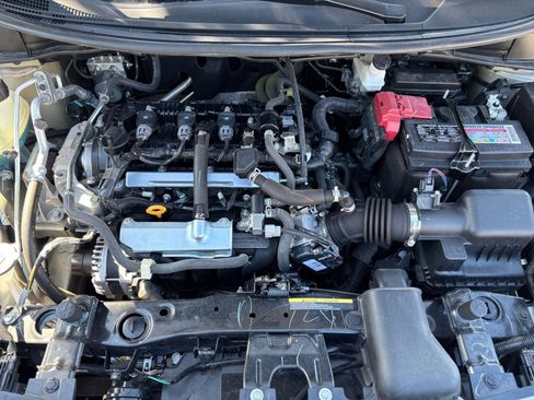 Used 2025 Nissan Versa SV FWD image 31