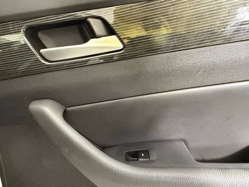 Used 2018 Hyundai Sonata Limited w/ Limited Ultimate Package 03 image 27