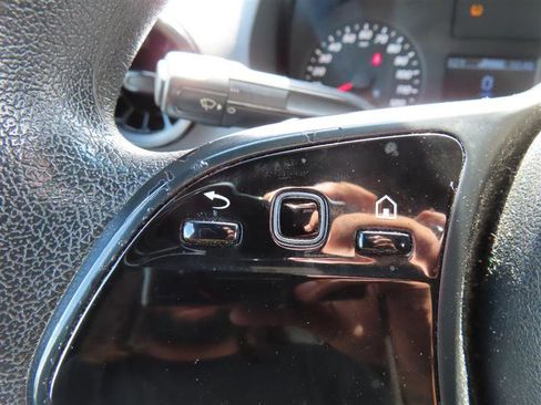 Used 2019 Mercedes-Benz Sprinter 170 image 24
