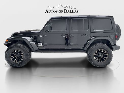 Used 2022 Jeep Wrangler Unlimited Sahara w/ Cold Weather Group AWD/4WD image 5