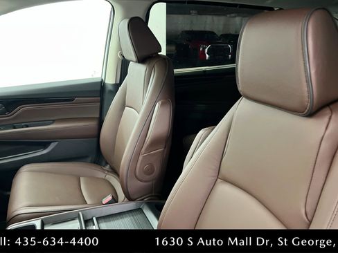 New 2026 Honda Odyssey Touring image 16