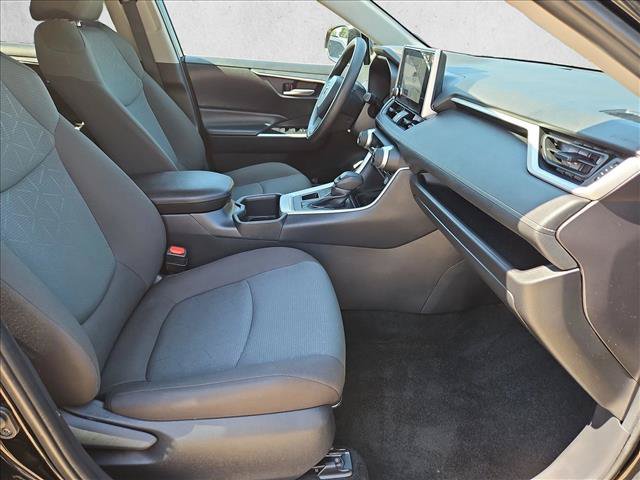 Used 2025 Toyota RAV4 XLE AWD/4WD image 20