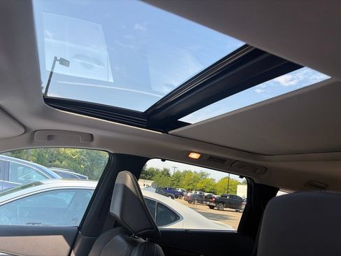 Used 2023 INFINITI QX60 Sensory w/ Cargo Package FWD image 5