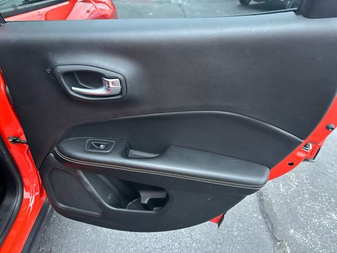 Used 2018 Jeep Compass Sport image 22