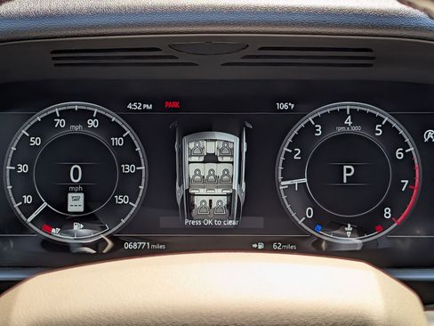 Used 2018 Land Rover Discovery SE AWD/4WD image 26
