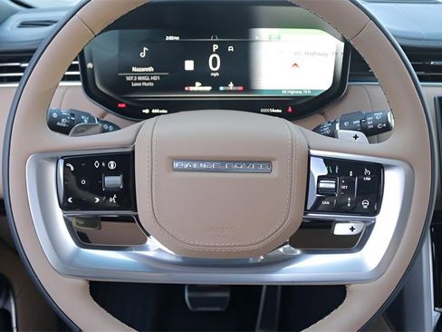 New 2026 Land Rover Range Rover SE image 19