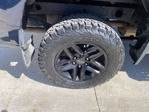 Used 2020 Chevrolet Silverado 1500 Custom Trail Boss w/ Custom Convenience Package image 14