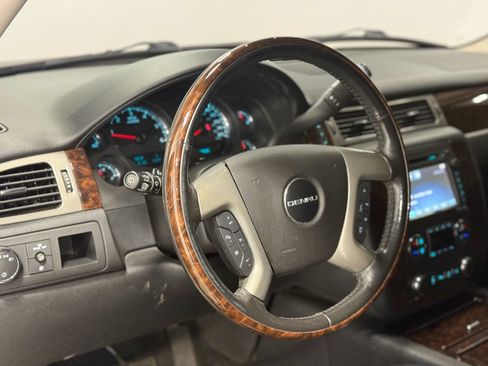 Used 2013 GMC Yukon Denali AWD/4WD image 39