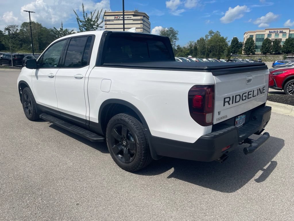 Used 2025 Honda Ridgeline Black Edition image 6