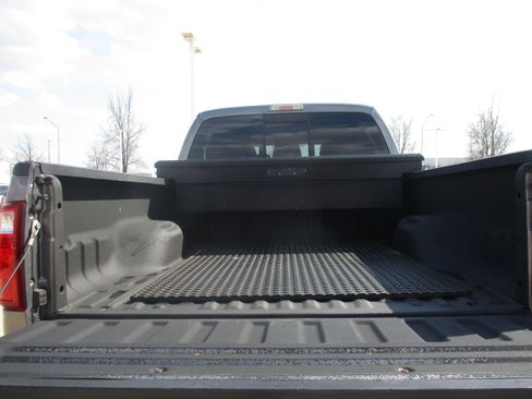 Used 2014 Ford F250 Lariat w/ Chrome Package AWD/4WD image 5