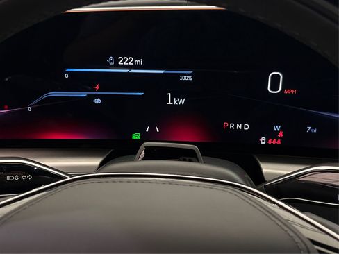 New 2026 Cadillac Lyriq V image 18