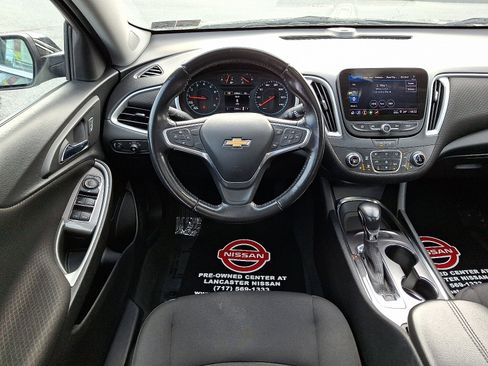 Used 2022 Chevrolet Malibu LT w/ Midnight Edition image 14