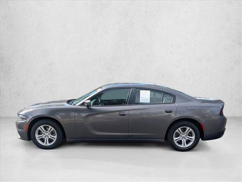 Used 2021 Dodge Charger SXT w/ Leather Interior Group image 9