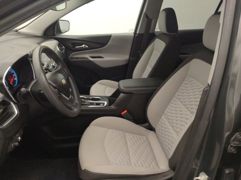 Used 2021 Chevrolet Equinox LS FWD image 17