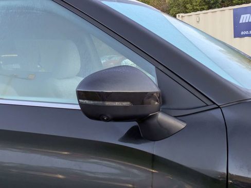 New 2025 Mitsubishi Outlander SEL image 12