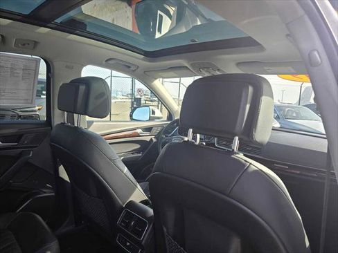 Used 2019 Audi Q5 2.0T Premium w/ Convenience Package image 15