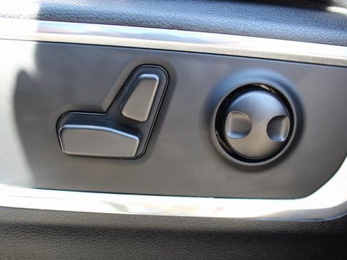 Used 2022 RAM 1500 Laramie image 14