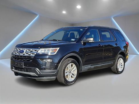 Used 2019 Ford Explorer XLT w/ Equipment Group 202A image 1