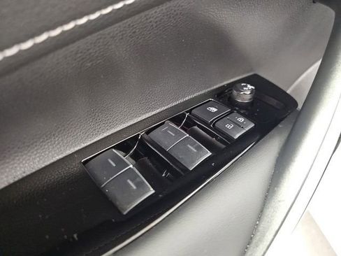 Used 2023 Toyota Corolla XSE FWD image 13