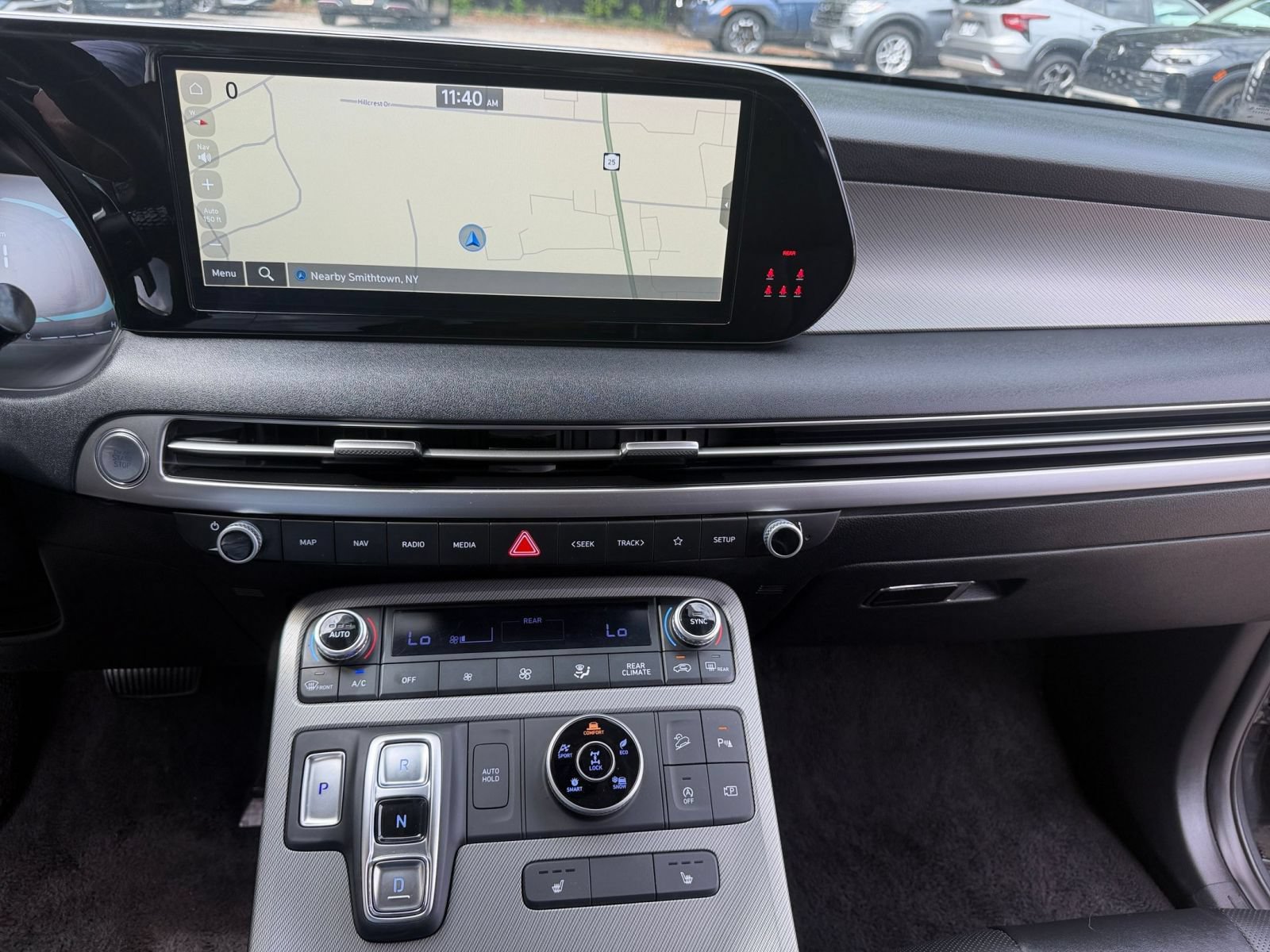 Used 2025 Hyundai Palisade SEL AWD/4WD image 16