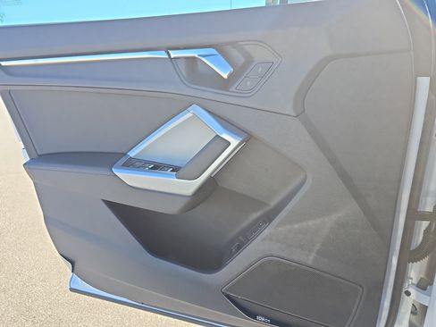 New 2025 Audi Q3 2.0T Premium image 25
