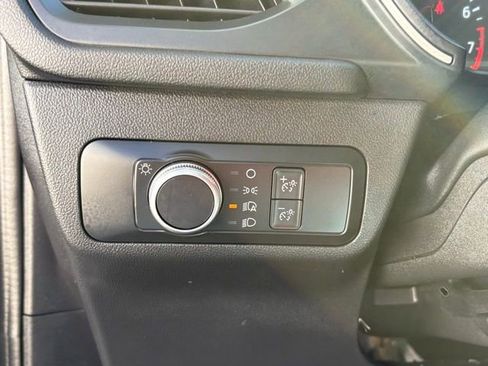 Used 2022 Ford Escape SE image 27