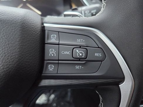 New 2025 Jeep Grand Cherokee Laredo X w/ Trailer Tow Package image 14