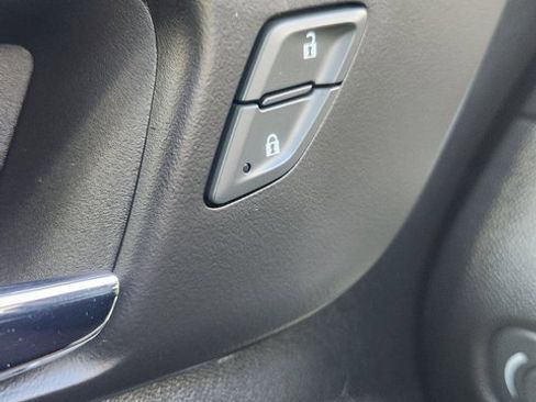 Used 2022 Chevrolet Malibu RS image 30