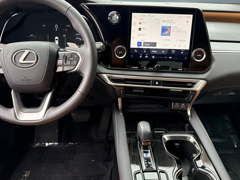 Certified 2025 Lexus RX 350 FWD w/ Technology Package image 28