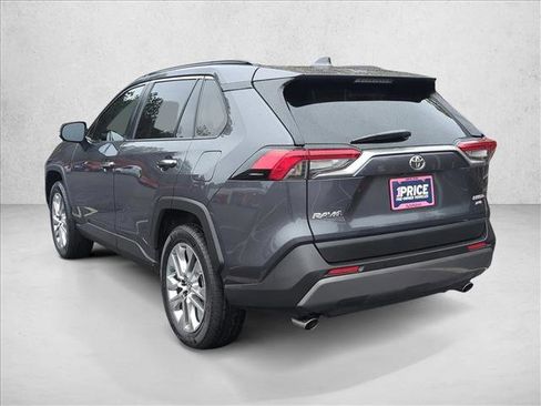 Used 2019 Toyota RAV4 Limited image 8
