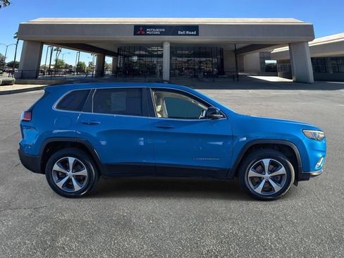 Used 2022 Jeep Cherokee Limited image 7