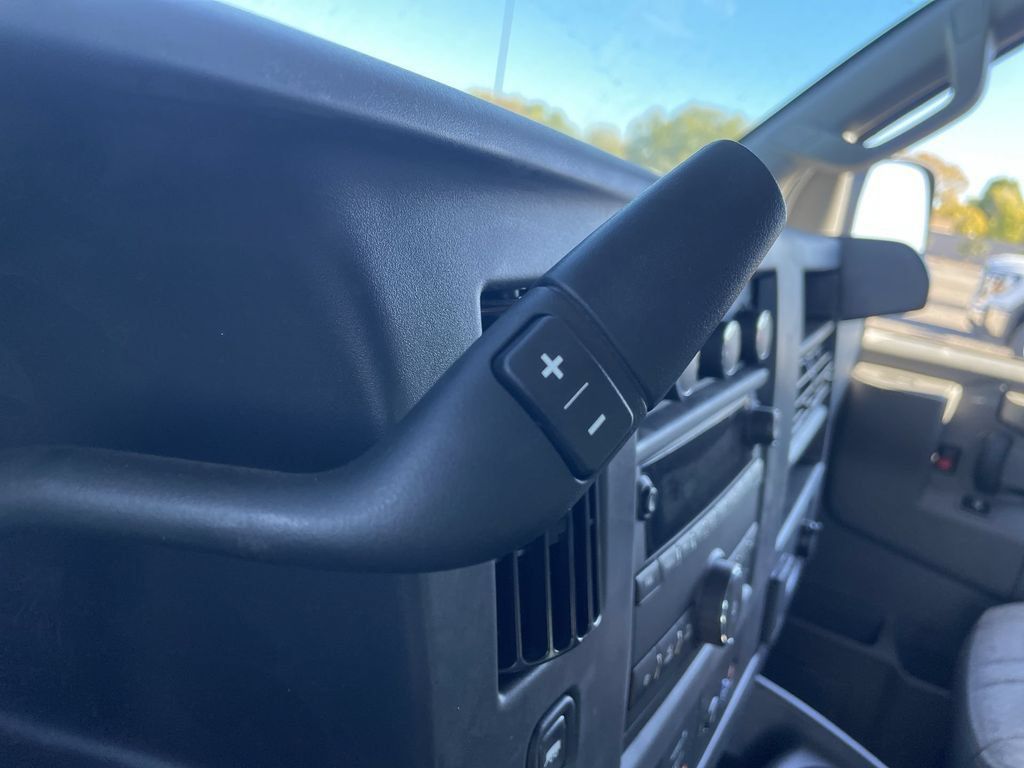 New 2025 GMC Savana 2500 Extended w/ Driver Convenience Package RWD image 15