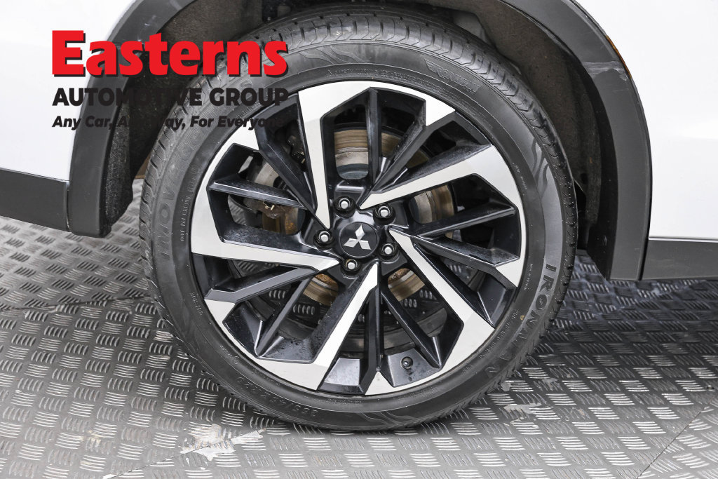 Used 2024 Mitsubishi Outlander SE AWD/4WD image 32